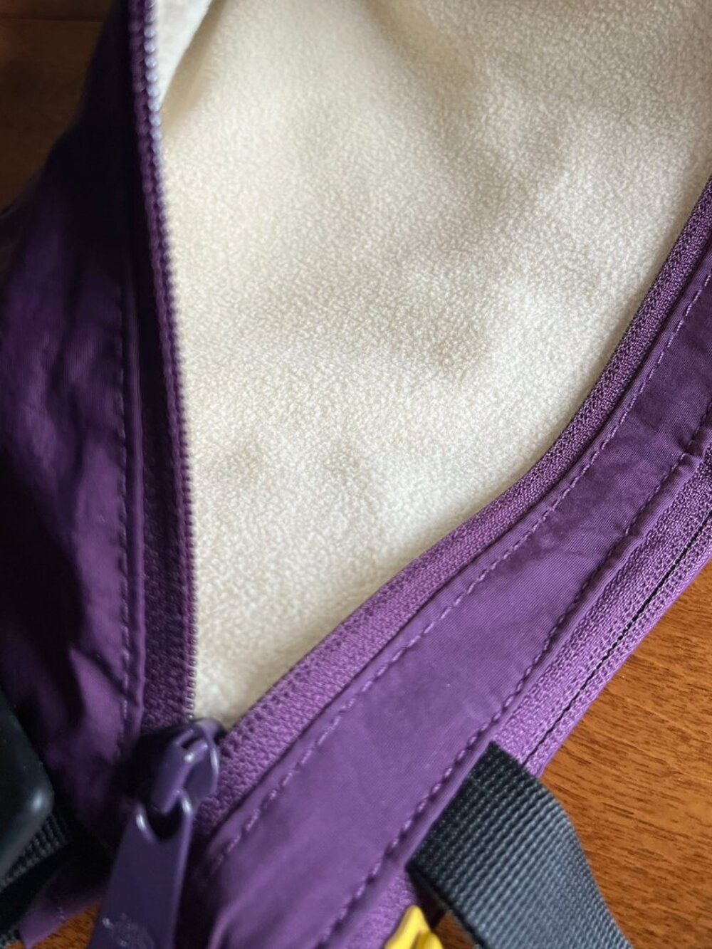 The North Face Mountain Crossbody bag NWT - Picture 7 of 11